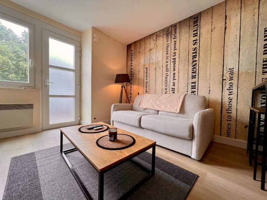 Appartement Climatise 4Prsn Au Pied De La Citadelle เบอซองซง ภายนอก รูปภาพ